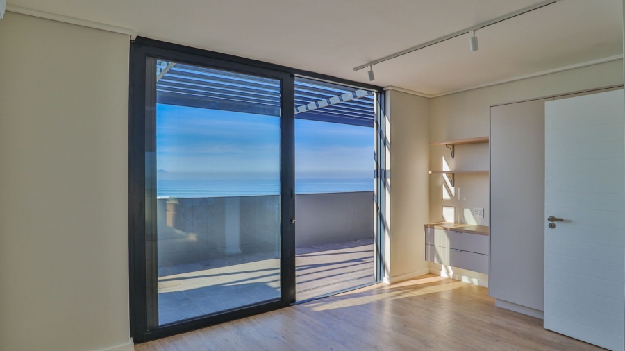 2 Bedroom Property for Sale in Muizenberg Western Cape
